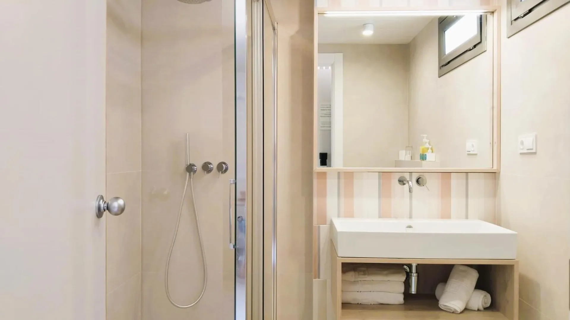 Apartamentos Marfina Castelldefels Apartman